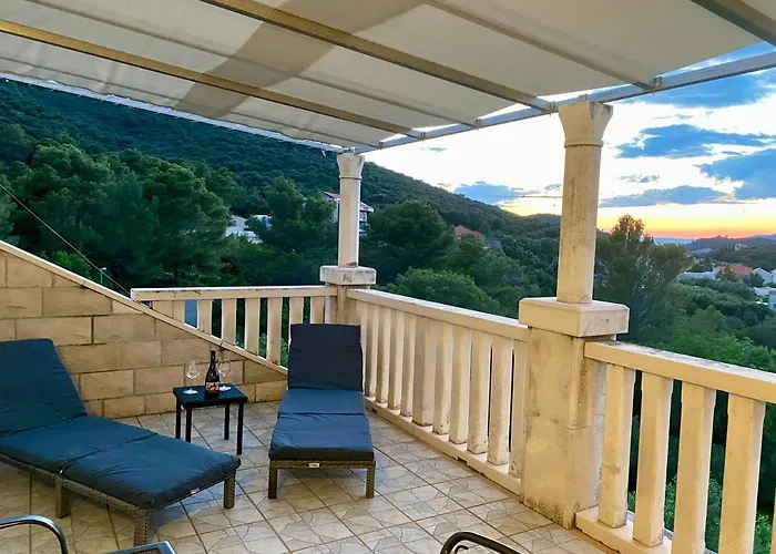 Luka Apartment