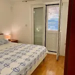 Luka Apartmán Zrnovo