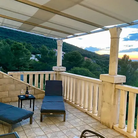 Luka Apartment