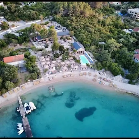 Luka Apartman